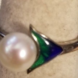 Vantel Pearls Mermaid's Tail Ring